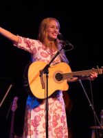 singer-songwriter Catherine Scholz